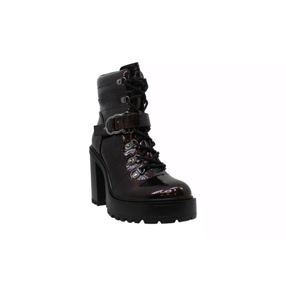 Guess Women's Black boot. - Picture 9 of 9